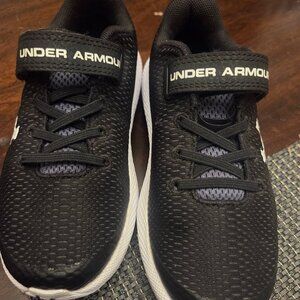 Under armour kids tennis shoes